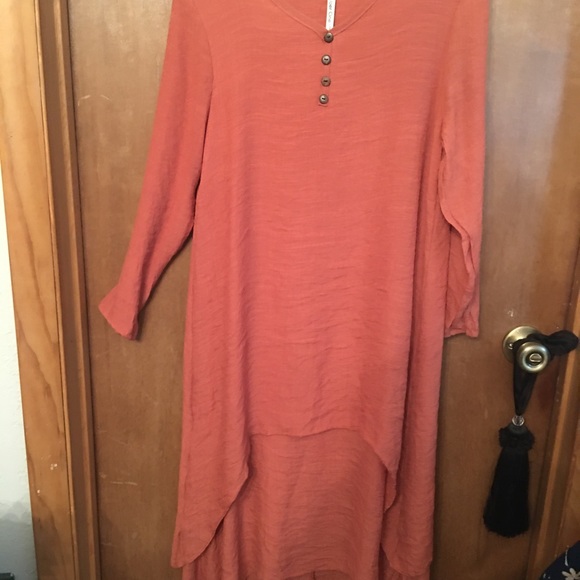 Tops - Boutique tunic.